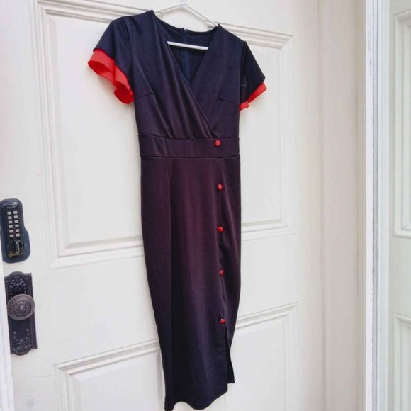 Black 1960s Button Slit Bodycon Dress - Picture 2 of 8